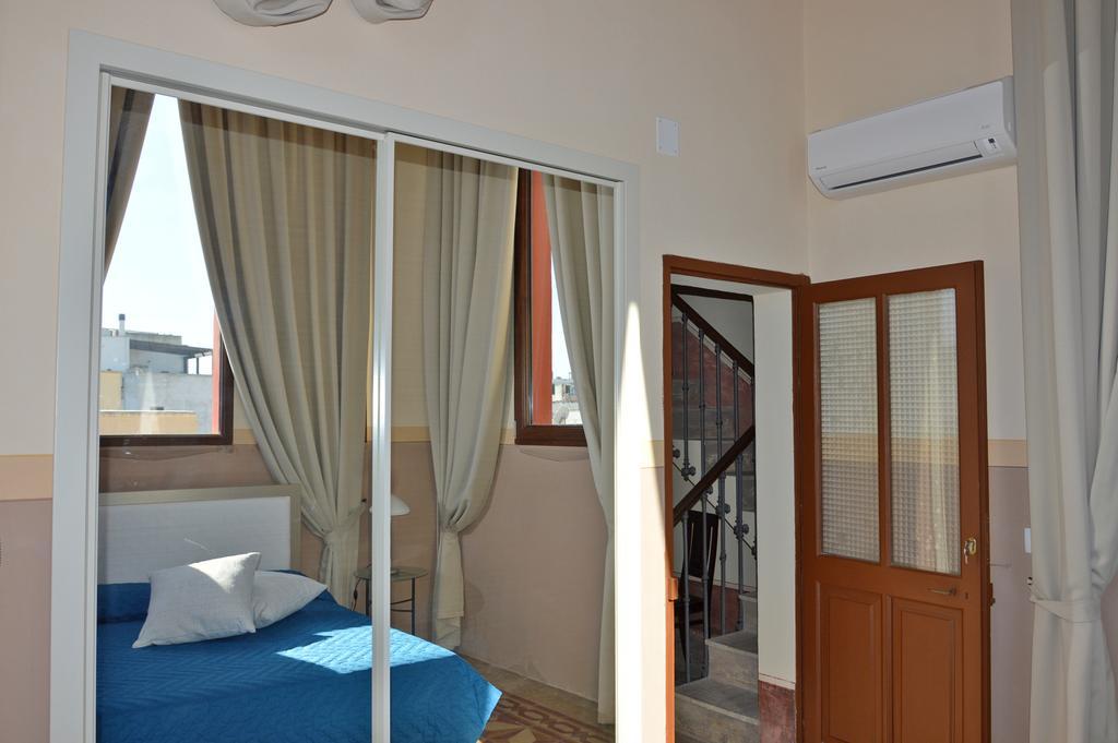 Palazzo Vallebona Gallipoli Szoba fotó